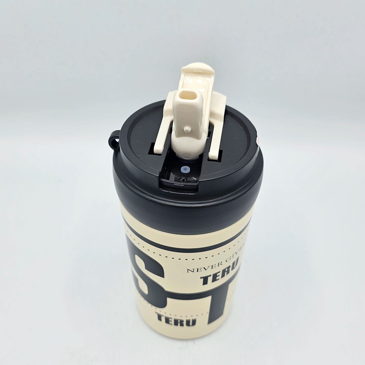 Mug de Voyage Isotherme Inox "Never Give Up" - Design Urbain Beige