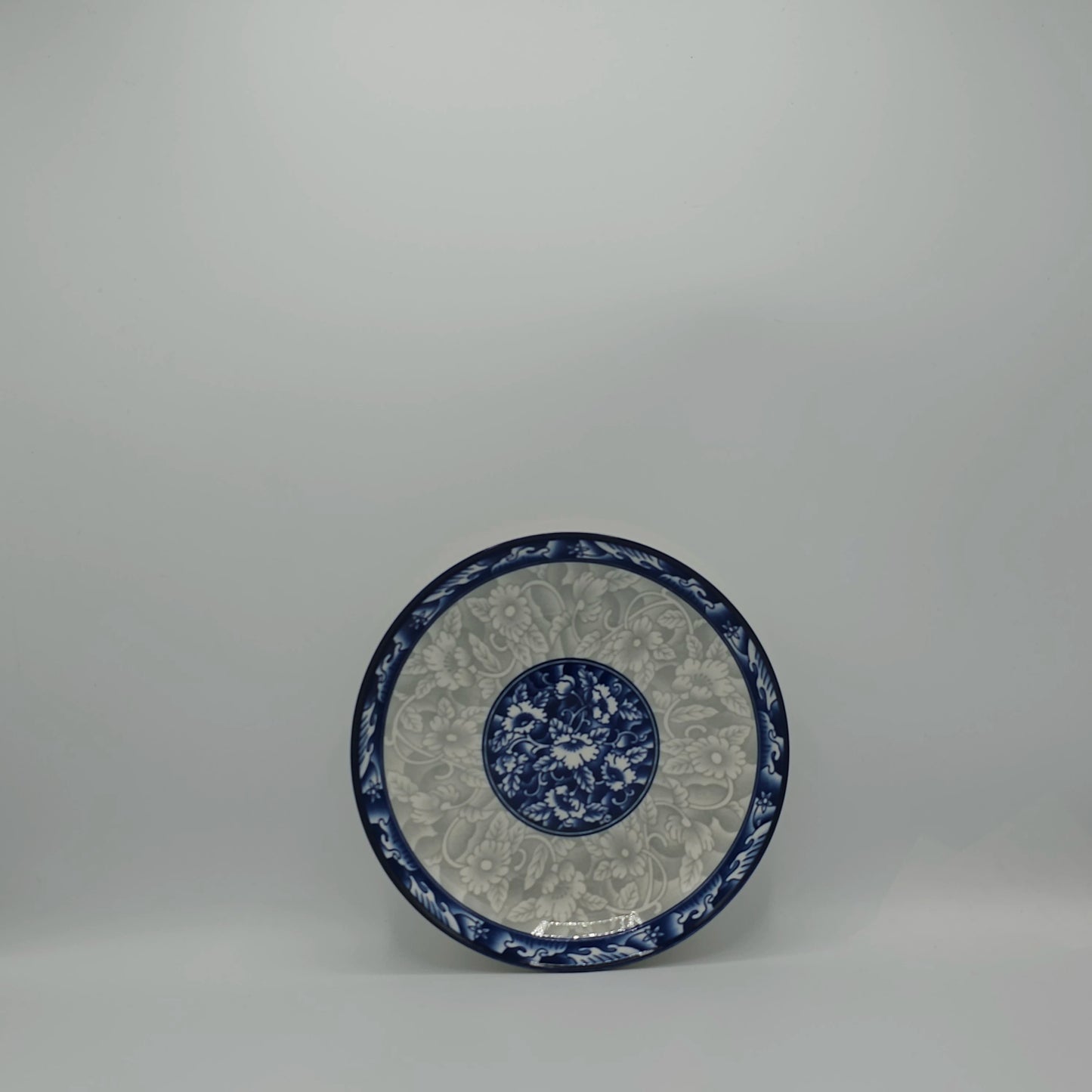Assiette Plate Ronde "Bleu Floral Antique" – Porcelaine Traditionnelle