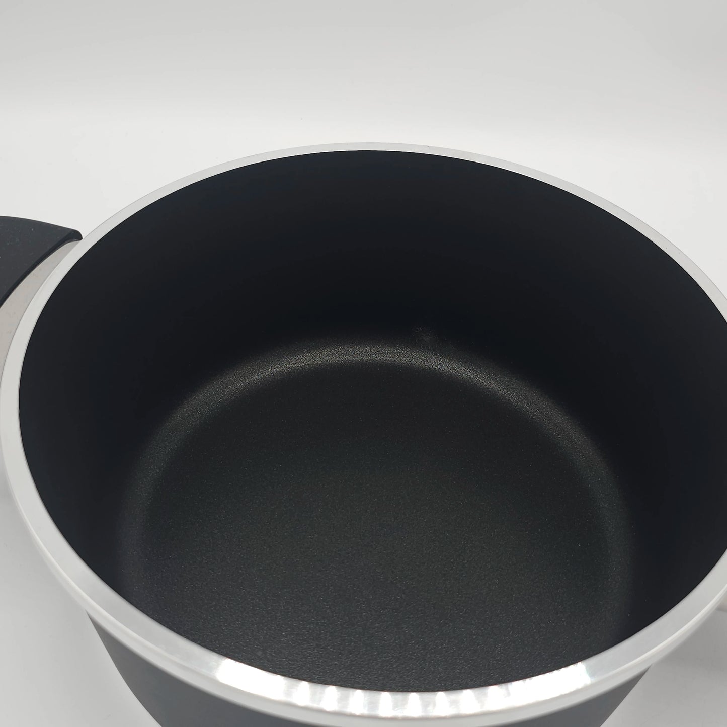 Marmite Haute Performance Anthracite – Revêtement Antiadhésif & Couvercle Verre