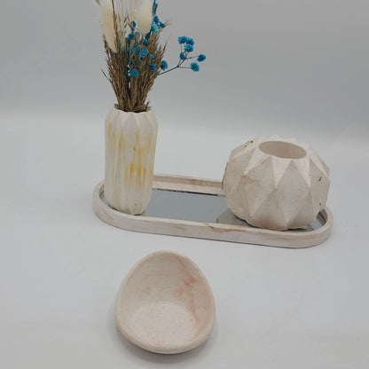 Set de Décoration Artisanale en Béton Blanc – Plateau, Vases Géométriques et Coupelle