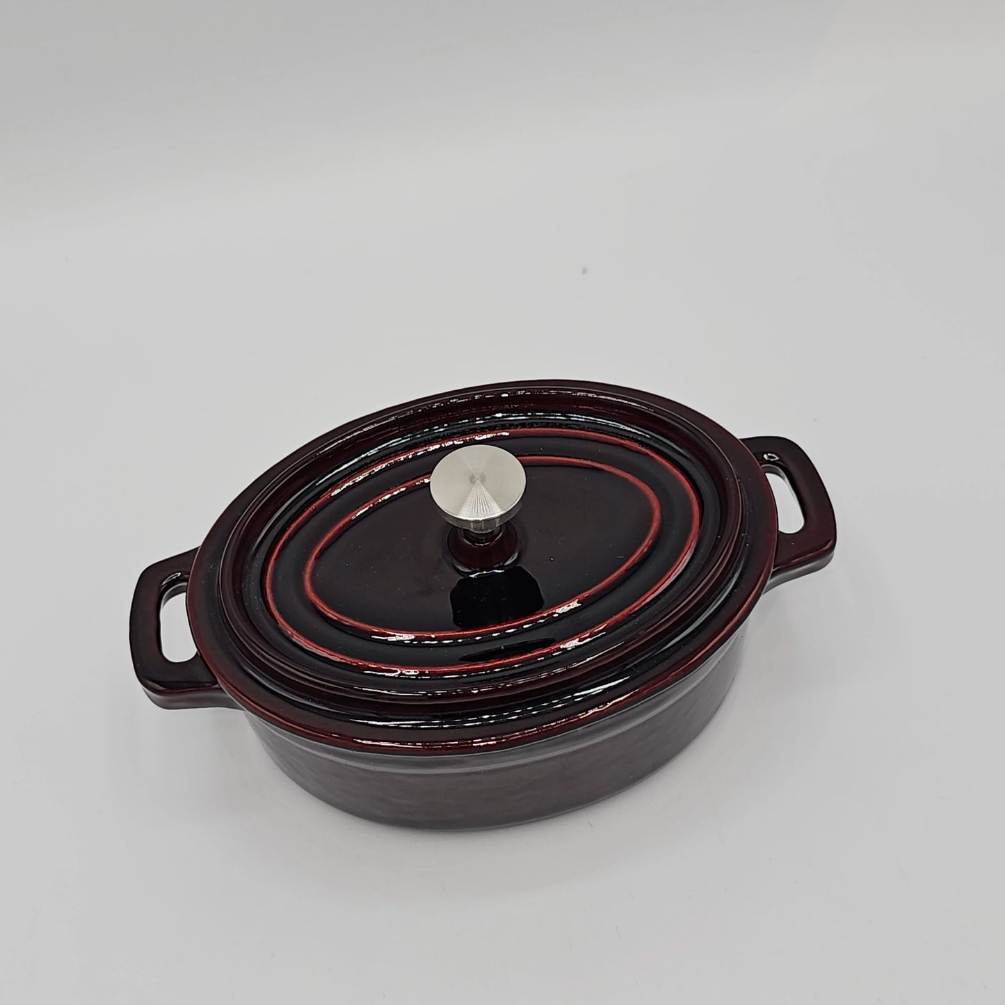 Mini Cocotte Ovale en Fonte Émaillée Rouge Cerise – Cuisson Saveur & Service à Table