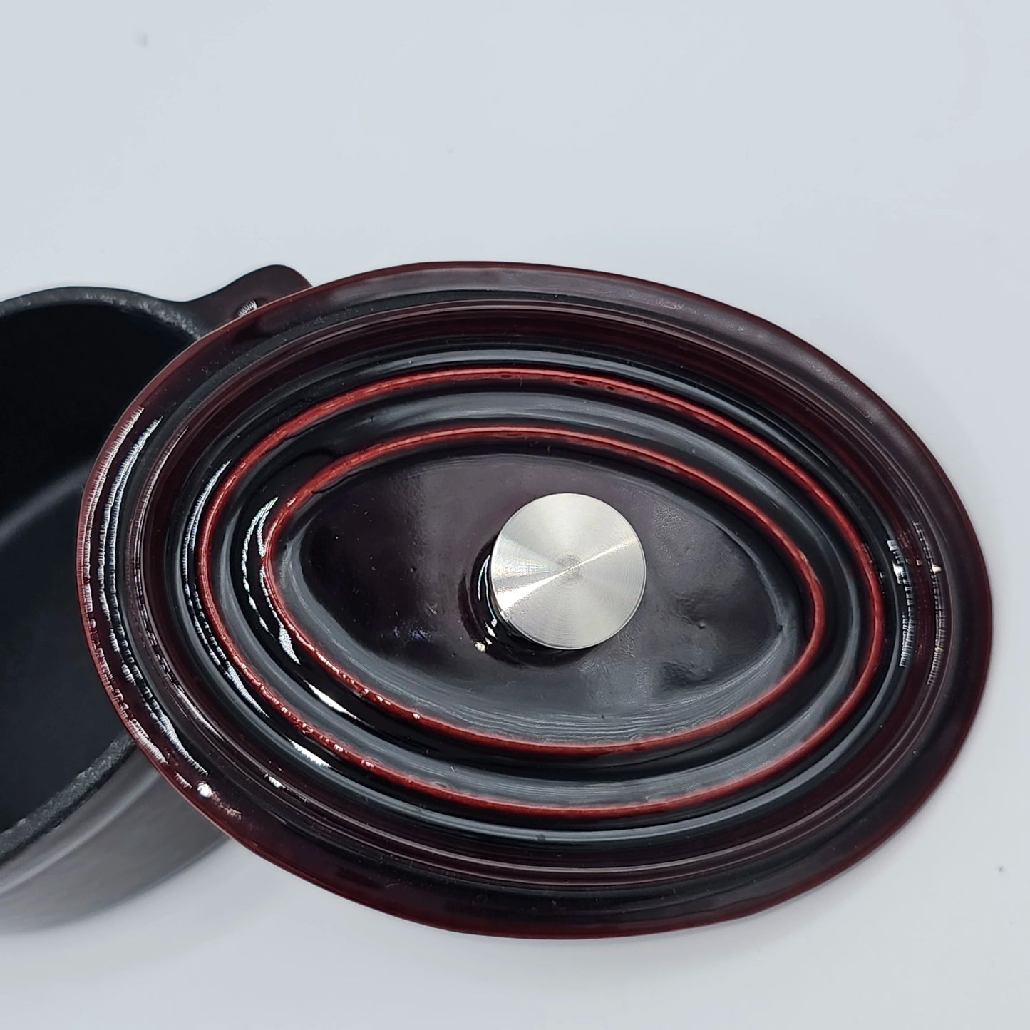 Mini Cocotte Ovale en Fonte Émaillée Rouge Cerise – Cuisson Saveur & Service à Table