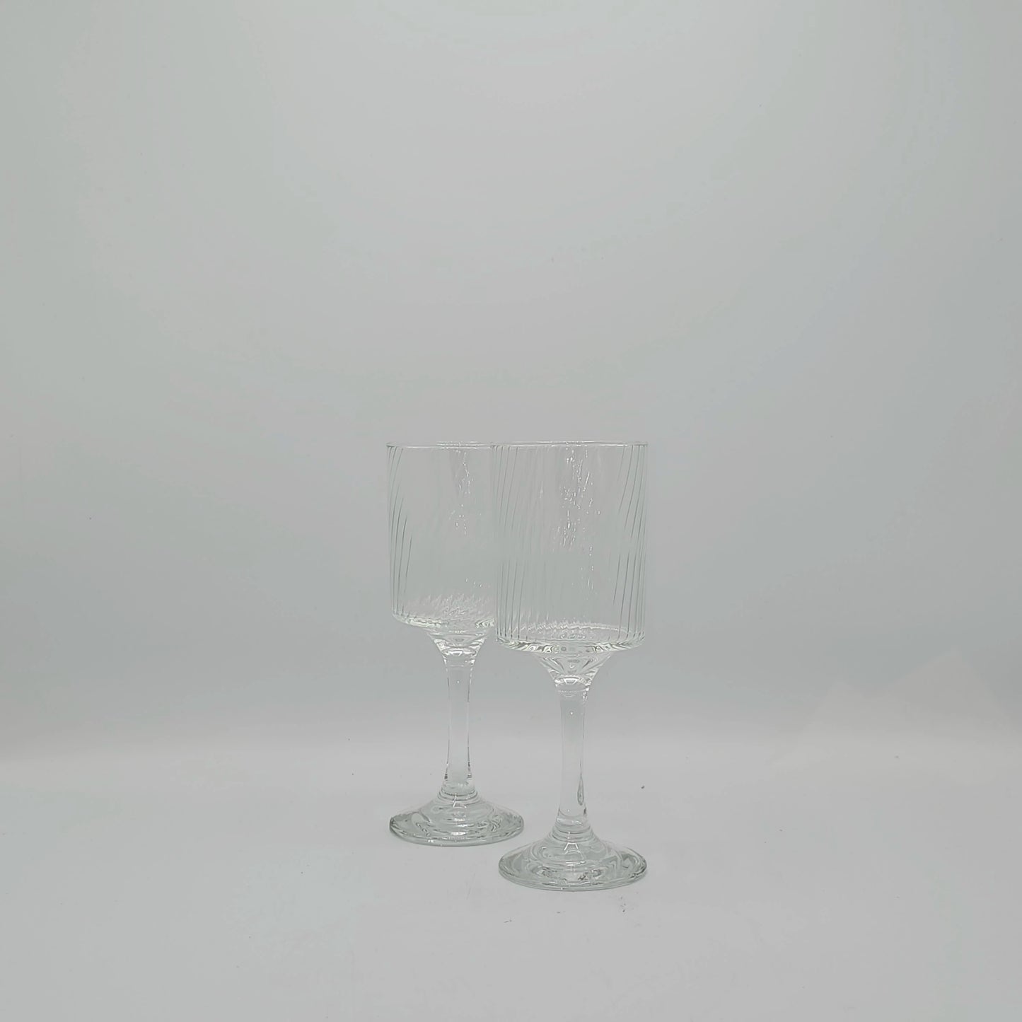 Set de 6 Verres à Pied Borgo Forte par Borgonovo – Design Nervuré Premium, 27 cl