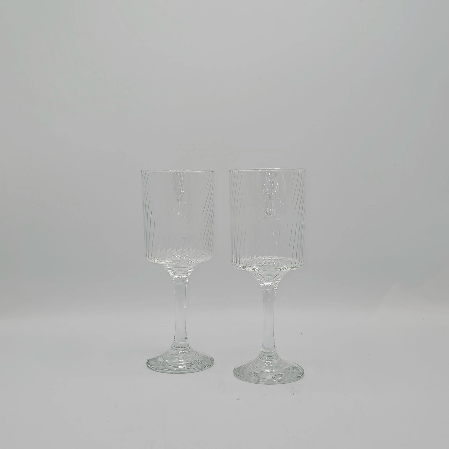 Set de 6 Verres à Pied Borgo Forte par Borgonovo – Design Nervuré Premium, 27 cl