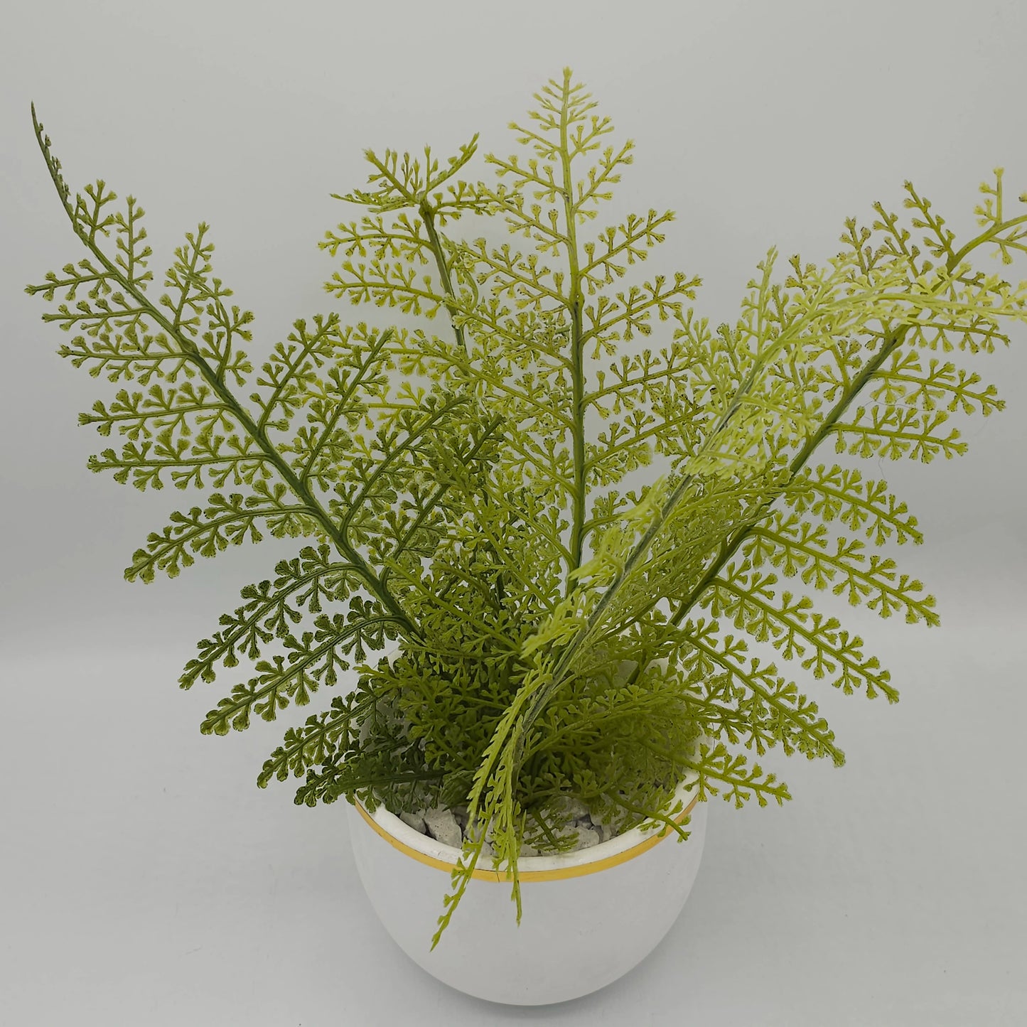 Plante de Fougère Artificielle en Pot Blanc Chic – Déco Intérieure Naturelle & Élégante