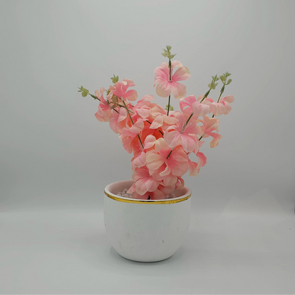 Plante Fleurie Artificielle en Pot Chic – Bouquet Rose Poudré & Liseré Doré