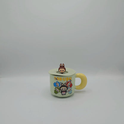 Mug Labubu Kawaii avec Couvercle et Figurine 3D - Tasse en Céramique Premium