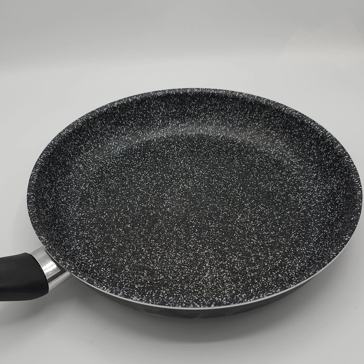 Poêle Domo Margherita 28cm – Revêtement Antiadhésif Haute Performance & Induction