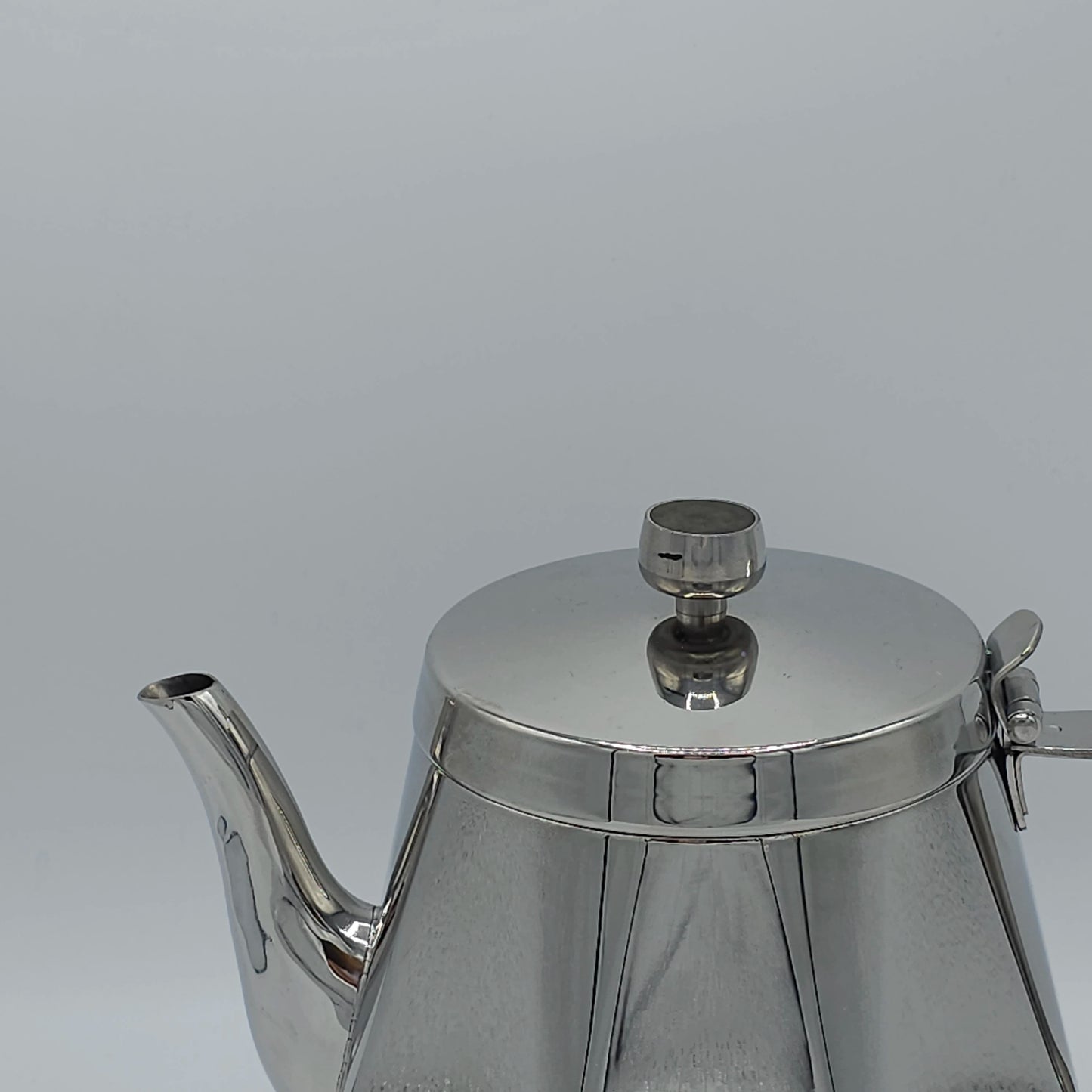 Théière Design en Acier Inoxydable 18/8 (0.9L)