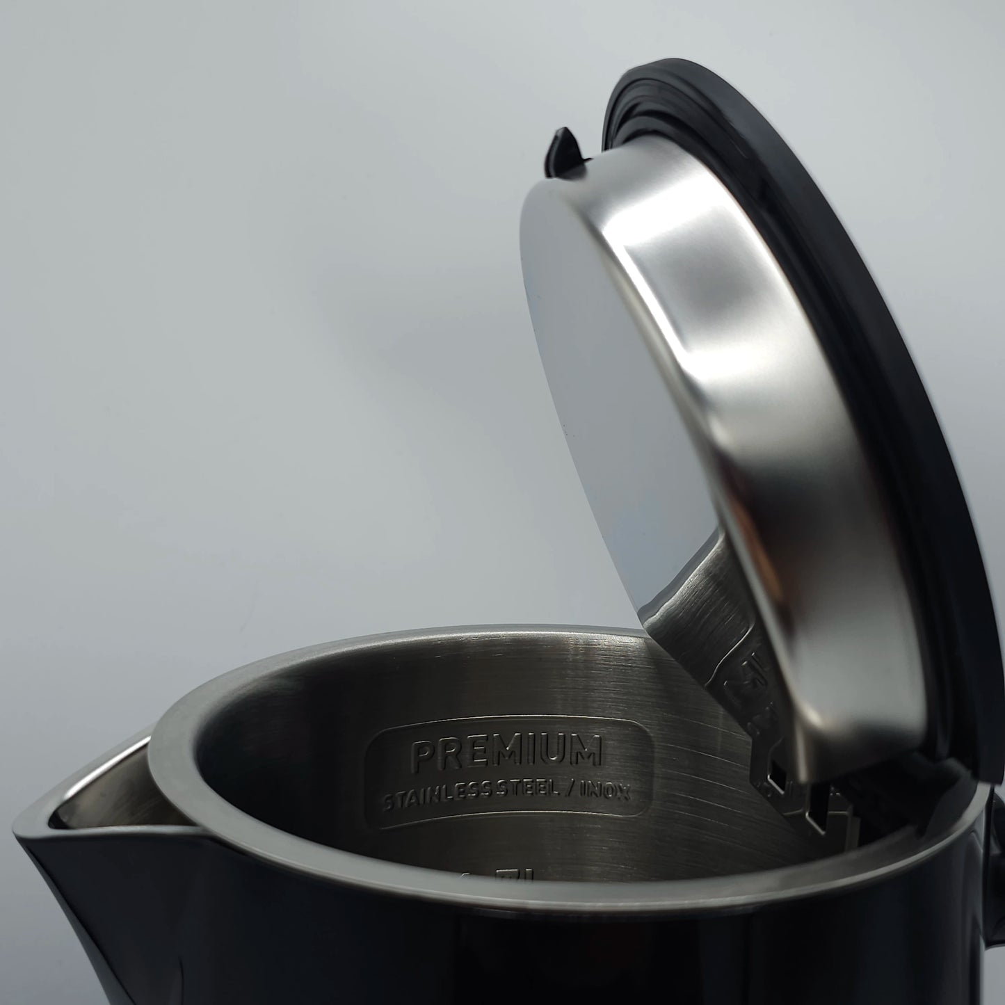 Bouilloire Électrique Tefal Smart'n Light - 1.7L, Écran Digital, 5 Températures