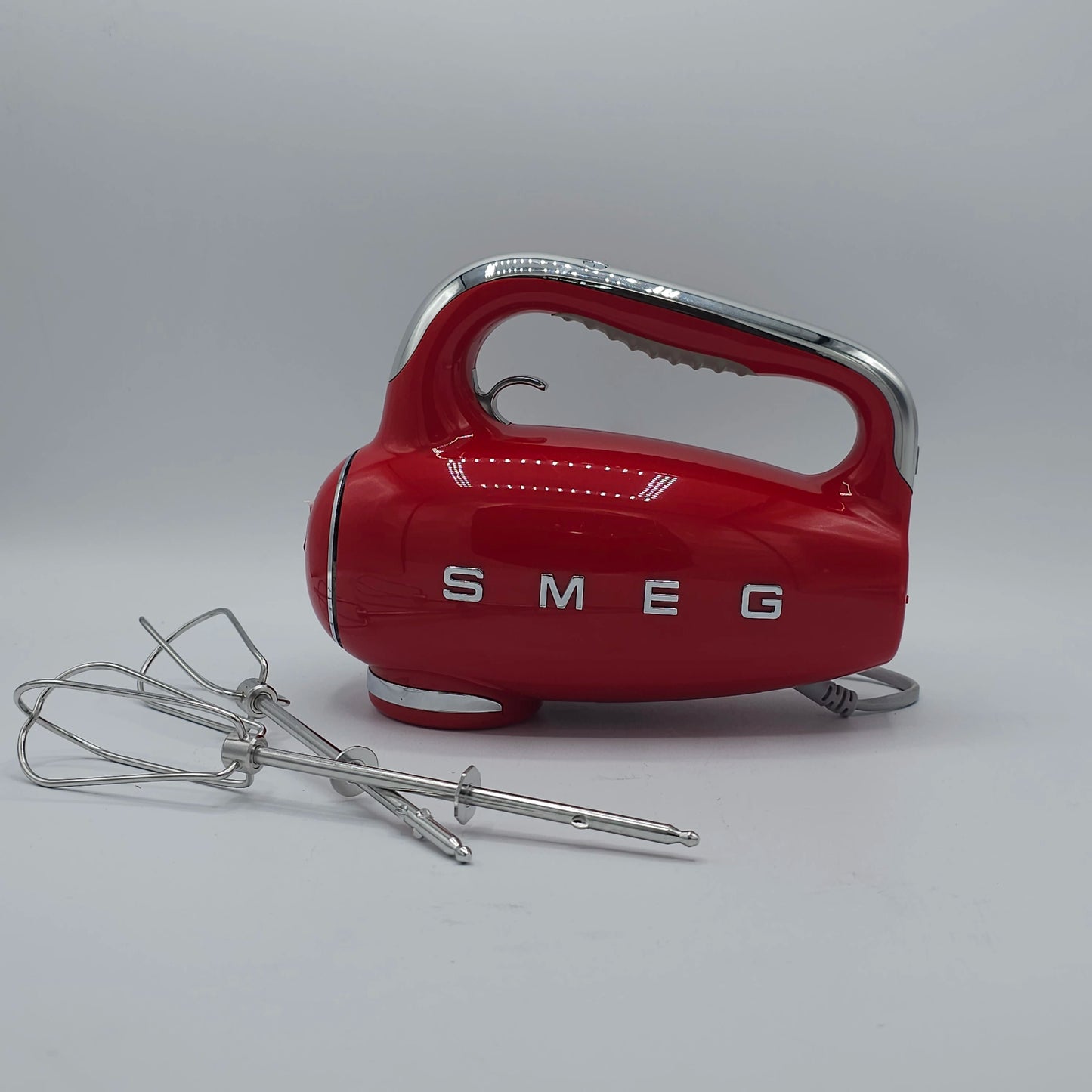 Batteur Électrique Manuel Smeg Style Années 50 - Rouge Passion