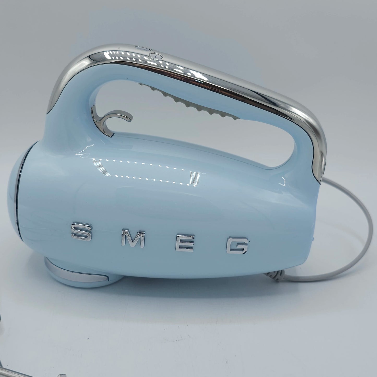 Batteur Électrique Vintage SMEG HMF01 – Style Années 50