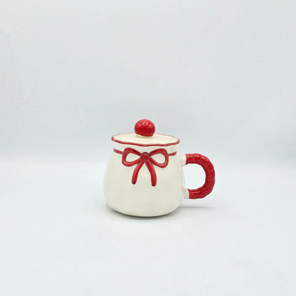 Tasse en Céramique avec Couvercle – Design Nœud Rouge Coquette