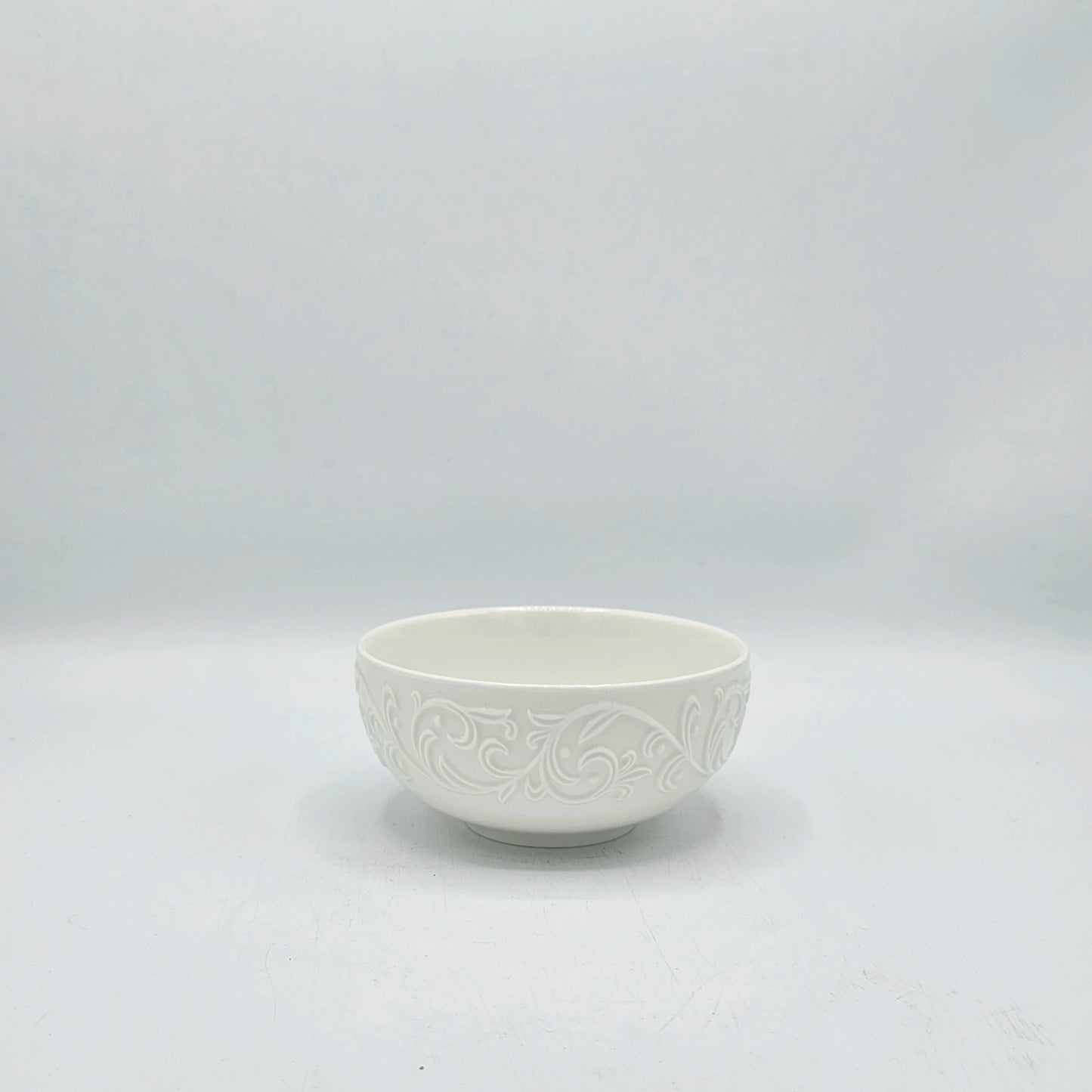Bol en Céramique Blanc Pur 5 cm  – Motifs Arabesques en Relief