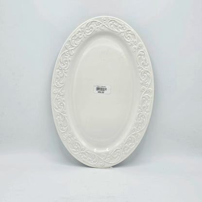 Plat de Service Oval en Céramique Blanche à Bordure Ciselée -