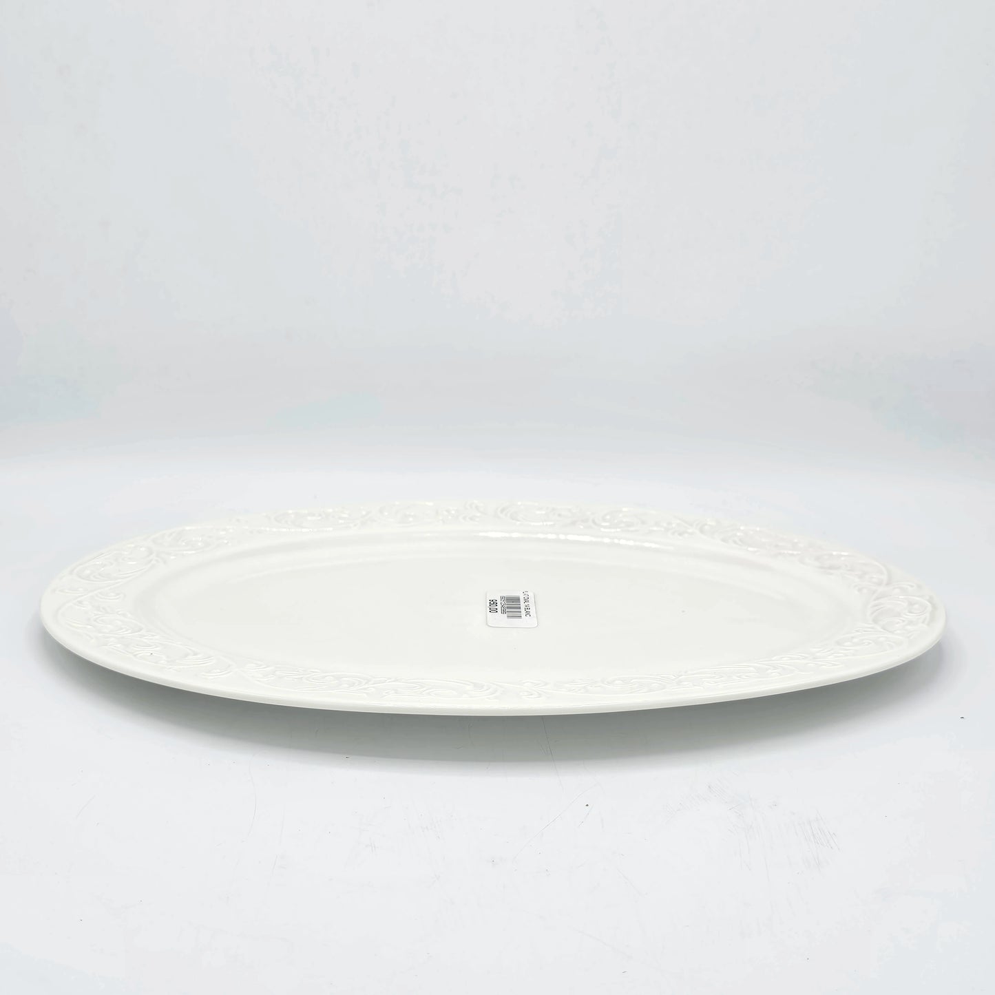Plat de Service Oval en Céramique Blanche à Bordure Ciselée -