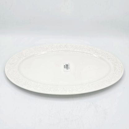Plat de Service Oval en Céramique Blanche à Bordure Ciselée -