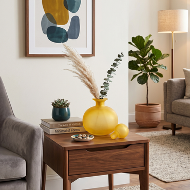 Flacon Décoratif en Verre Dépoli Jaune Ambré – Design Minimaliste "Bulbe"