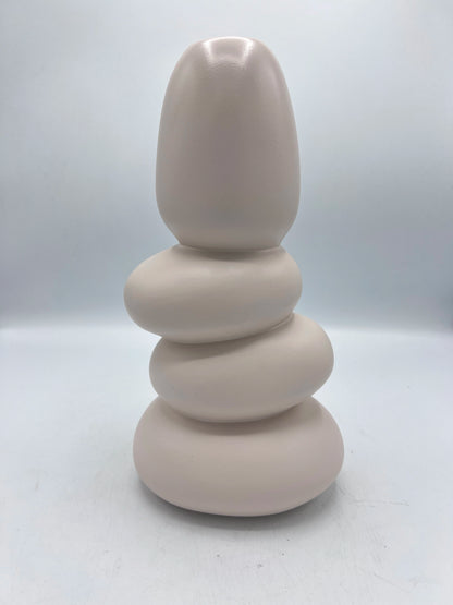 Vase Sculptural Design Galets Empilés – Céramique Mate Nude