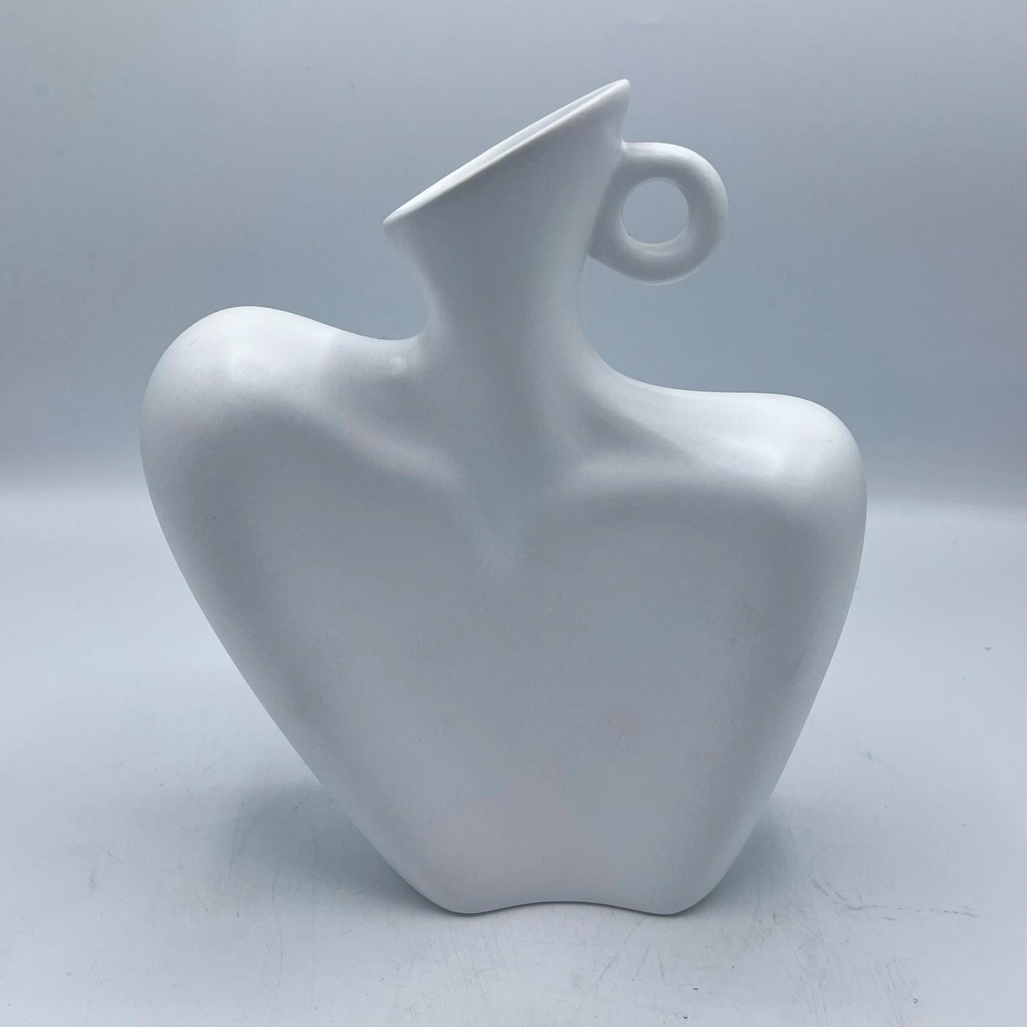 Vase Sculptural Design Abstrait – Buste en Céramique Blanche