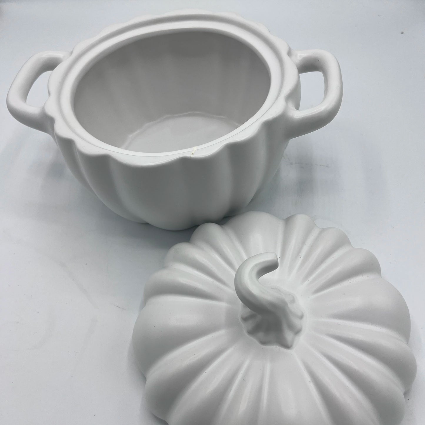 Soupière en Céramique Blanche Design Citrouille